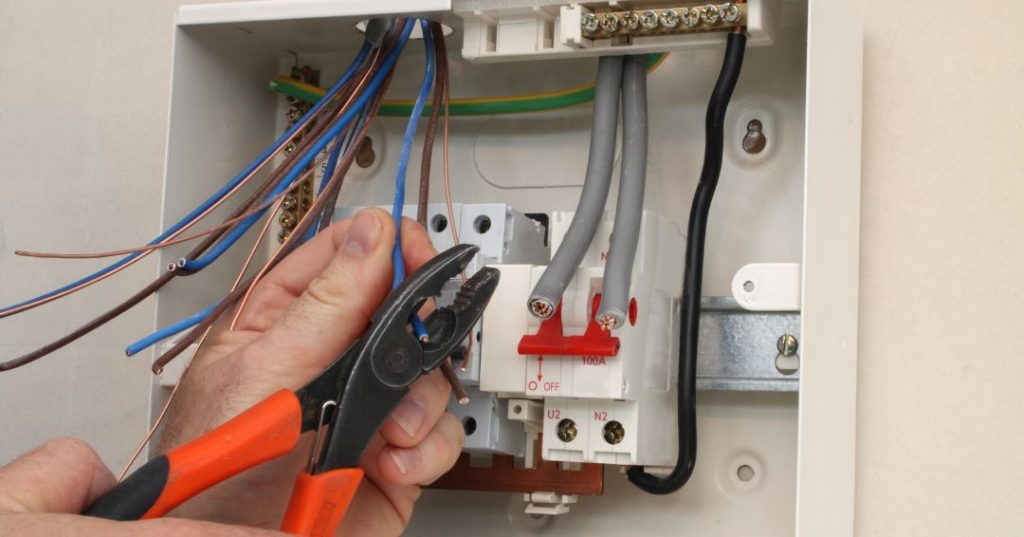 Circuitos e fiações elétricas em Ipatinga