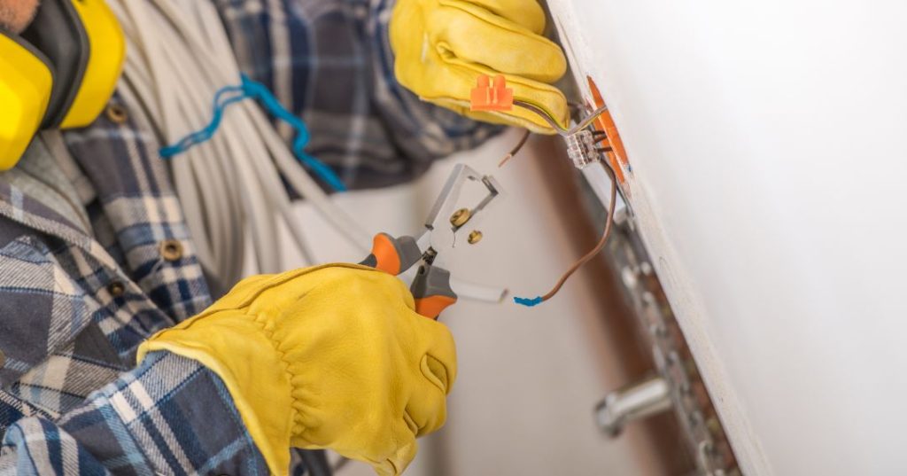 Consertos e manutenções elétricas em Ipatinga